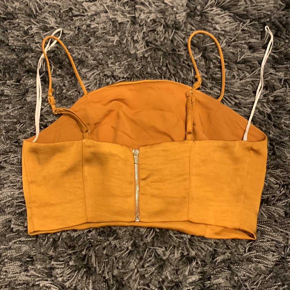 Le Rumi crop top - Picture 2 of 5